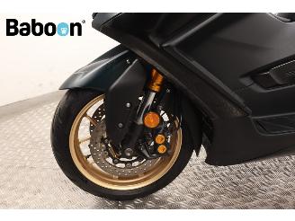 Yamaha  T-MAX 560 Tech Max ABS picture 15