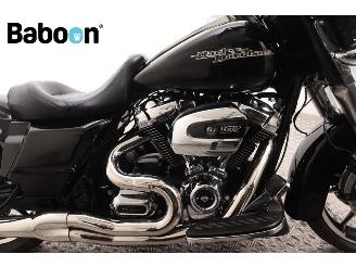 Harley-Davidson  FLHX Street Glide ABS picture 11