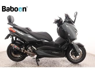 krockskadad bil motor Yamaha  X MAX 300 Tech Max 2021/12