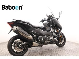 Yamaha  T-Max Tech Max 560 ABS picture 8