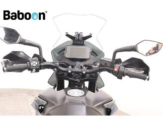 KTM  890 Adventure picture 15