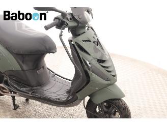 Piaggio  Zip 45KM picture 13