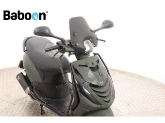 Piaggio  Zip 45KM picture 14
