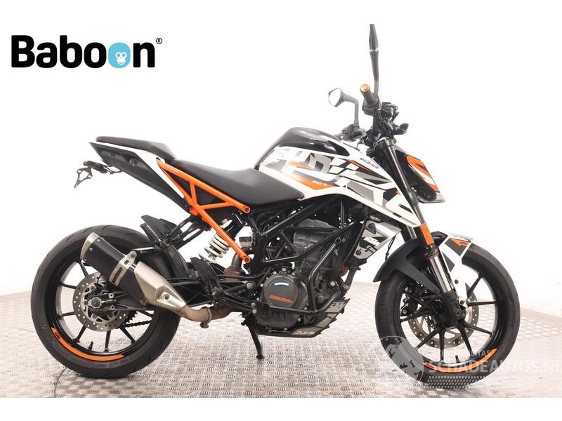 KTM 125 Duke 