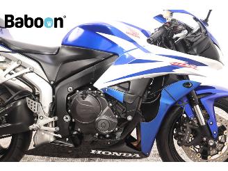 Honda CBR 600 RR picture 15