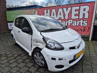 Damaged car Toyota Aygo 1.0 12v access 2011/3