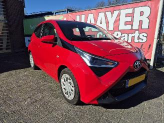 Avarii autoturisme Toyota Aygo 1.0 vvt-i x-play limited 2019/8