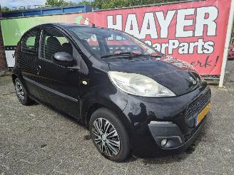 Unfallwagen Peugeot 107 1.0 active AIRCO 2012/3