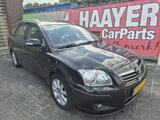 krockskadad bil auto Toyota Avensis 2.0 vvti luna 2006/10