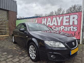 Schadeauto Seat Exeo 2.0 TDI style 2009/5