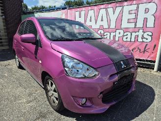skadebil auto Mitsubishi Space-star 1.0 bright 2015/2