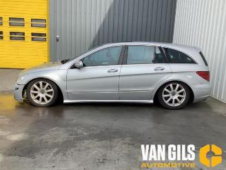 Vrakbiler auto Mercedes R-klasse R (W251), MPV, 2005 / 2014 3.0 320 CDI 24V 4-Matic 2006/8
