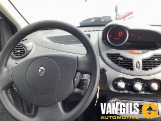 Renault Twingo Twingo II (CN), Hatchback 3-drs, 2007 / 2014 1.2 16V picture 11