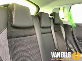 Peugeot 2008 2008 (CU), MPV, 2013 / 2019 1.2 12V e-THP PureTech 110 picture 9