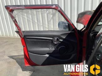 Mini Cooper Mini (F55), Hatchback 5-drs, 2013 1.5 12V Cooper picture 14