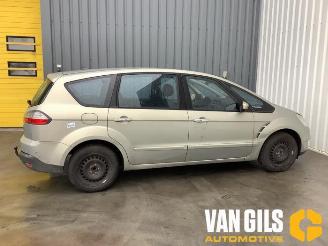 Vrakbiler auto Ford S-Max S-Max (GBW), MPV, 2006 / 2014 2.0 16V 2010/1
