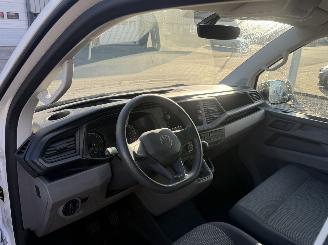Volkswagen Transporter 2.0 TDI 81KW picture 10