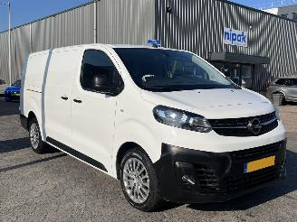 krockskadad bil bedrijf Opel Vivaro 2.0 CDTI L3H1 Edition 122PK extra lang 2021/1