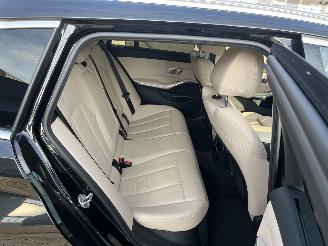BMW 3-serie Touring 320e picture 18
