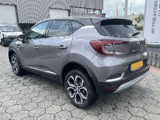 Renault Captur 1.3 AUTOM 140 Initiale Paris picture 6