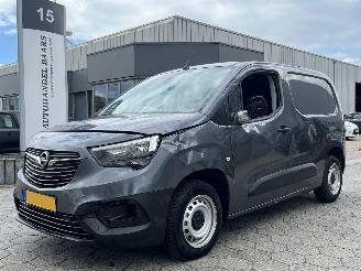 skadebil bedrijf Opel Combo 1.5 BlueHDi 100 S&S L1 2024/2