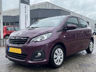 Damaged car Peugeot 108 1.0 e-VTi Blue Lion 2016/11