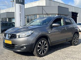 Vaurioauto  passenger cars Nissan Qashqai 1.6 Connect Edition 2012/5