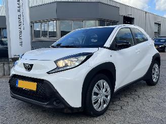 Vaurioauto  passenger cars Toyota Aygo X 1.0 VVT-i MT Play 2024/5