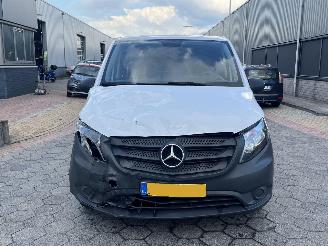 Mercedes Vito 114 CDI Lang picture 2
