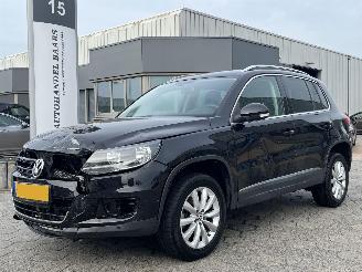 krockskadad bil auto Volkswagen Tiguan 1.4 TSI Sport&Style 2011/8