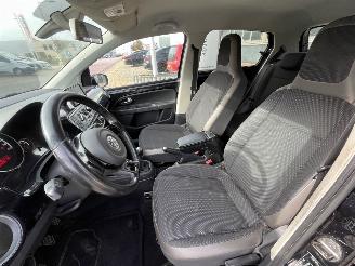 Volkswagen Up! 1.0 high up! BlueMotion picture 17