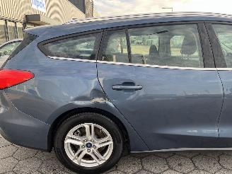 Ford Focus Wagon 1.0 EcoBoost Trend Edition Business picture 8