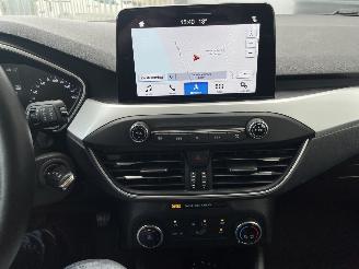 Ford Focus Wagon 1.0 EcoBoost Trend Edition Business picture 17