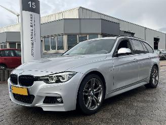Vaurioauto  passenger cars BMW 3-serie Touring 318i M Sport Corporate Lease 2019/11