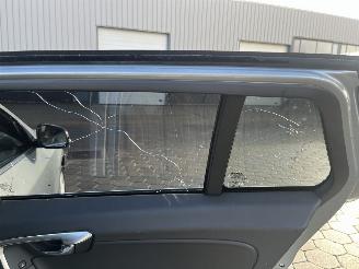 Volvo V-60 2.4 D6 AWD Plug-In Hybrid Summum picture 13