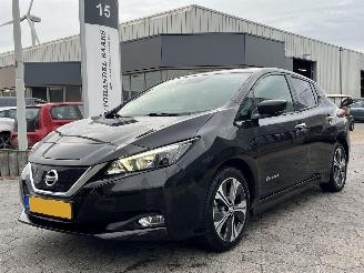 krockskadad bil auto Nissan Leaf 2.ZERO EDITION 40 kWh 2018/8