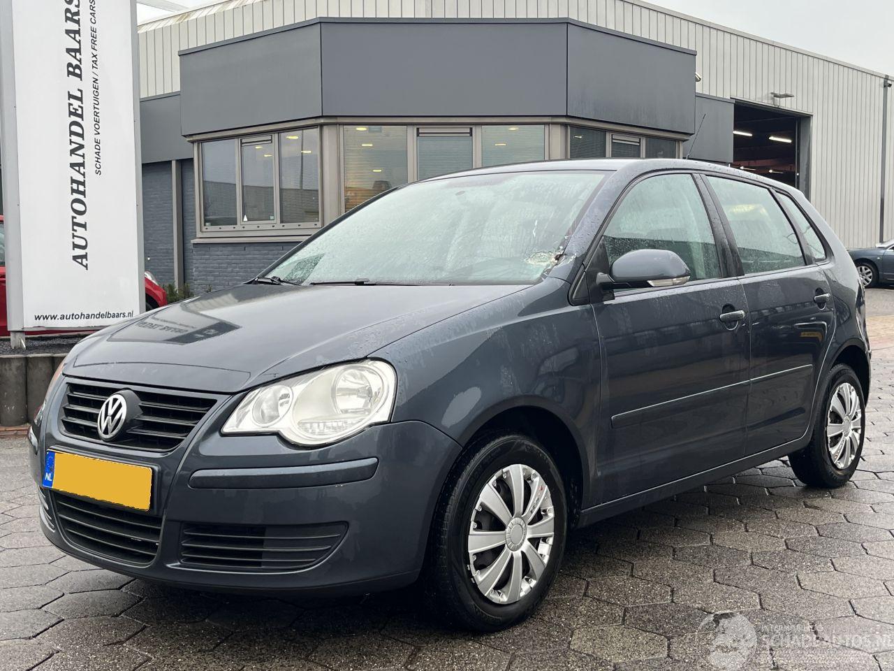 Volkswagen Polo 1.4-16V Optive