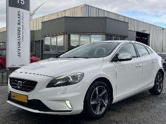  Volvo V-40 2.0 D2 R-Design Business 2015/7
