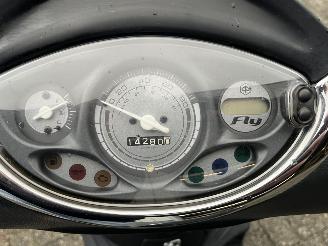 Piaggio  Fly picture 7
