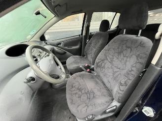 Toyota Yaris 1.3-16V VVT-i Sol AUTOMAAT picture 13