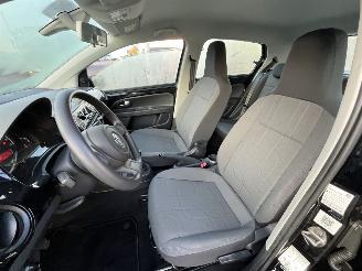 Volkswagen Up! 1.0 move up! BlueMotion picture 15