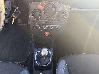 Renault Clio 1.4-16V Exception picture 21