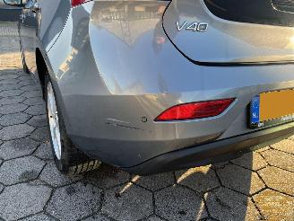 Volvo V-40 2.0 T2 R-Design picture 8