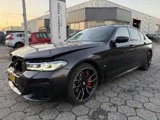 Unfallwagen BMW 5-serie 545e xDrive High Executive 2020/11