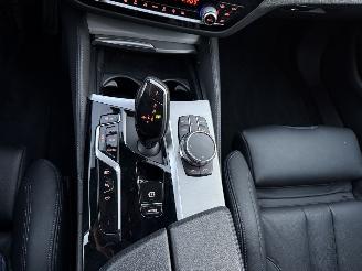 BMW 5-serie 545e M xDrive High Executive picture 21