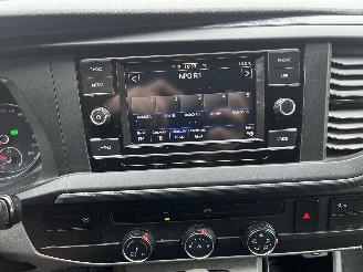 Volkswagen Transporter 2.0 TDI L2H3 28 Bulli AUTOMAAT picture 17