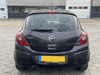 Opel Corsa 1.4-16V Color Edition picture 5