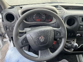 Renault Master T35 2.3 dCi L3H3 picture 18