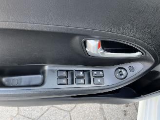 Kia Picanto 1.0 CVVT Design Edition picture 15