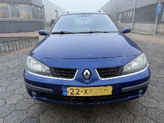 Renault Laguna Grand Tour 2.0-16V Tech Line picture 2